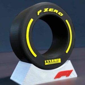 Pneu F1 Pirelli 3D – Déco sport auto / Cadeau fan de Formule de